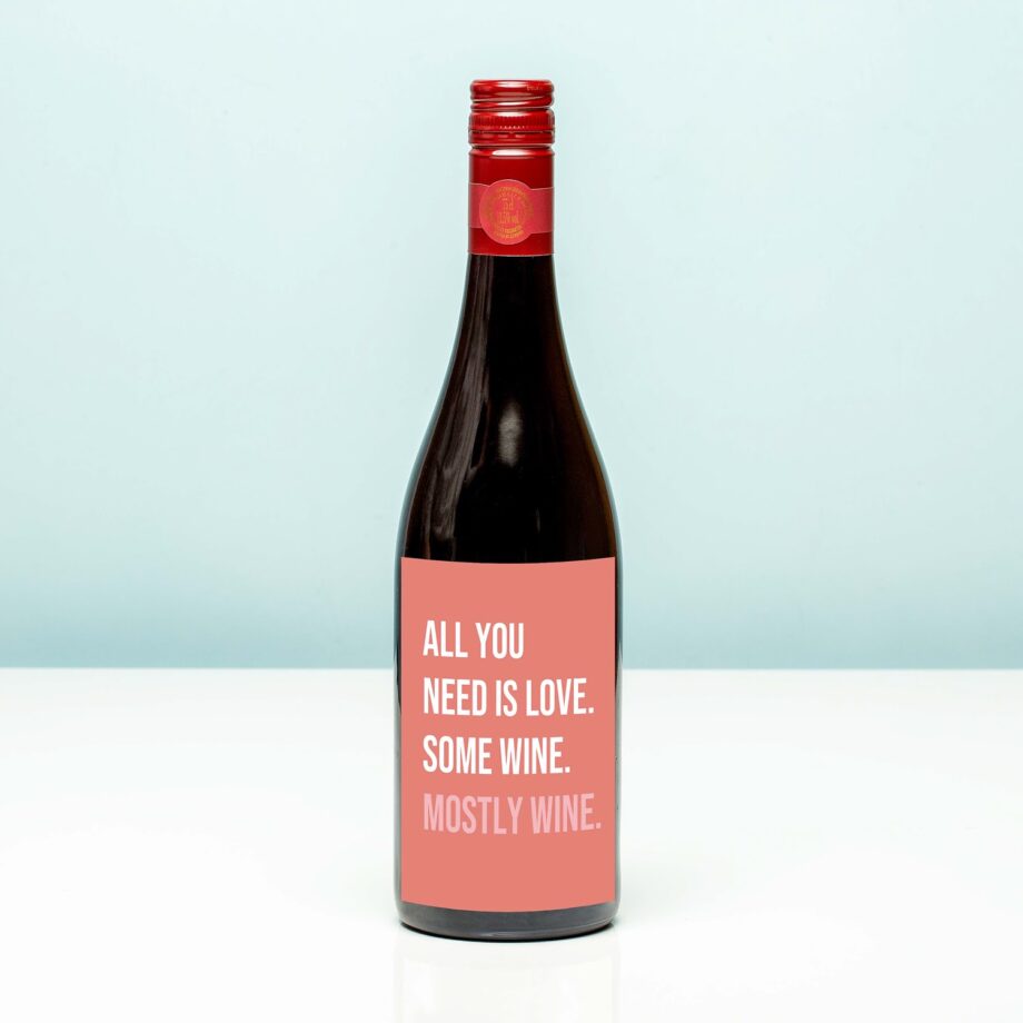 Wijnfles All you need is love - Rood (Merlot)