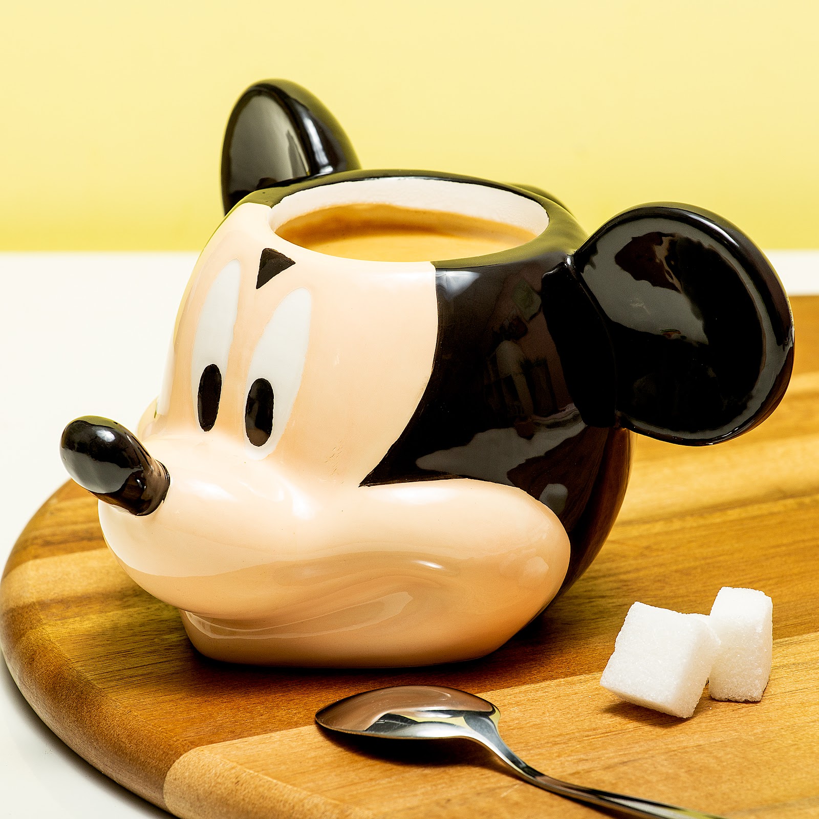 Slapen Arbitrage In de naam Disney Mickey Mouse mok van Paladone bestel je online bij Cadeau